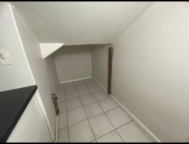 260M² BUSINESS TO LET IN CONGELLA